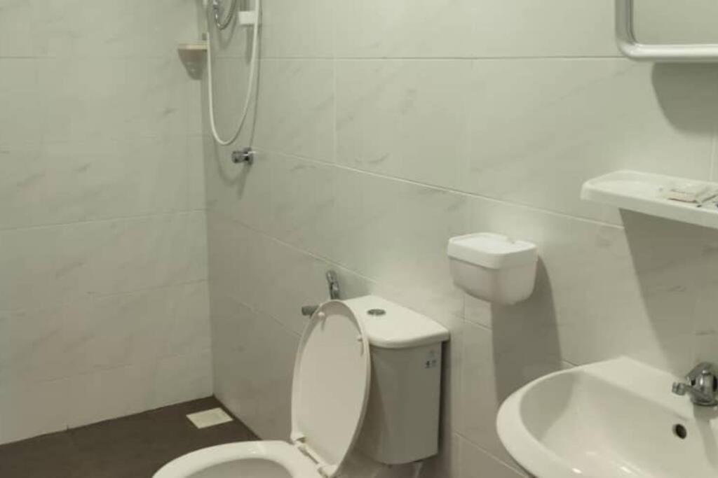 Luxurious Homestay 3Br With Pool Meru Ipoh 8 Pax Ngoại thất bức ảnh