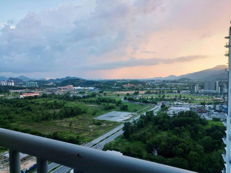 Luxurious Homestay 3Br With Pool Meru Ipoh 8 Pax Ngoại thất bức ảnh