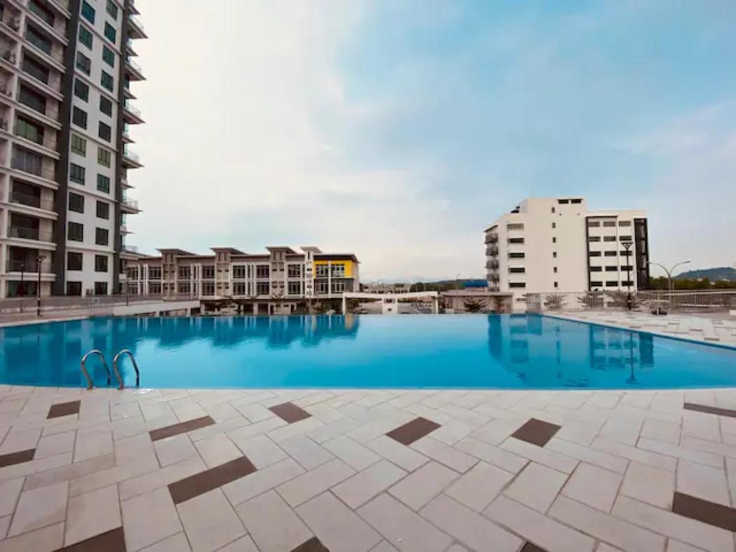 Luxurious Homestay 3Br With Pool Meru Ipoh 8 Pax Ngoại thất bức ảnh